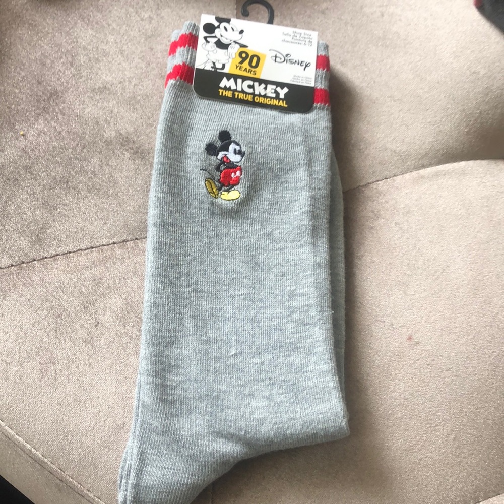 New Disney Mickey Mouse men’s crew socks